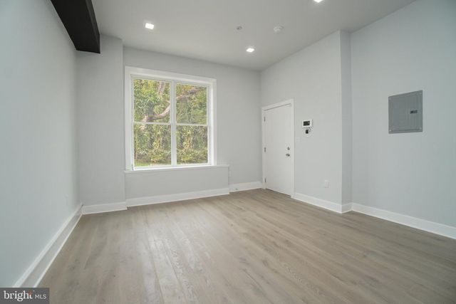 4303 FAIRMOUNT AVE, Philadelphia, PA 19104