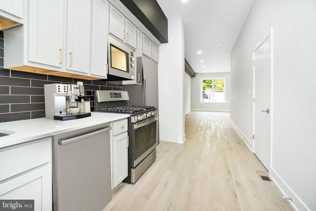 4303 FAIRMOUNT AVE, Philadelphia, PA 19104