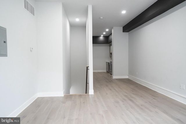 4303 FAIRMOUNT AVE, Philadelphia, PA 19104