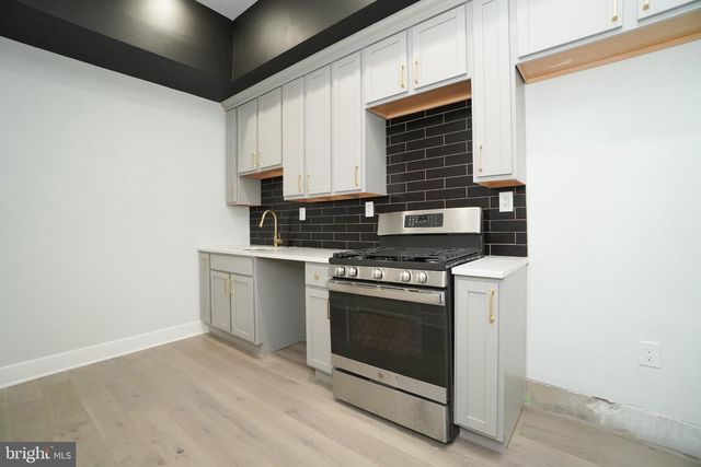 4303 FAIRMOUNT AVE, Philadelphia, PA 19104