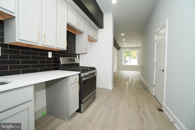 4303 FAIRMOUNT AVE, Philadelphia, PA 19104