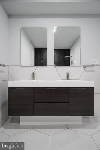 4303 FAIRMOUNT AVE, Philadelphia, PA 19104