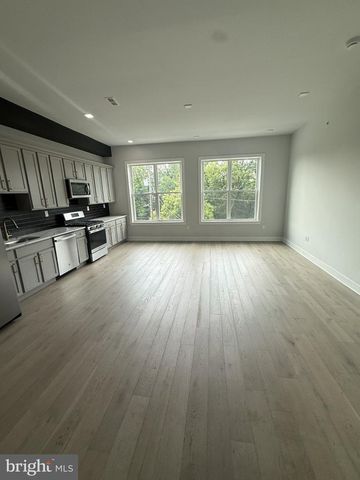 4303 FAIRMOUNT AVE, Philadelphia, PA 19104