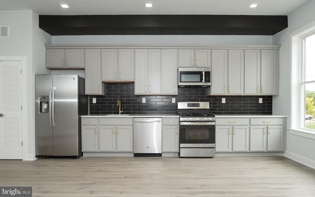 4303 FAIRMOUNT AVE, Philadelphia, PA 19104