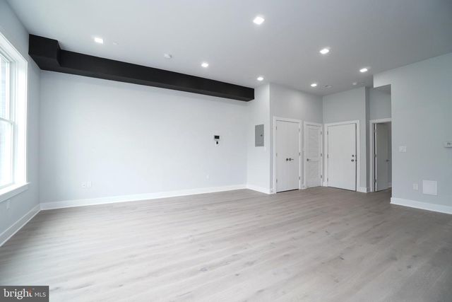 4303 FAIRMOUNT AVE, Philadelphia, PA 19104