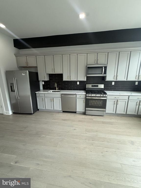 4303 FAIRMOUNT AVE, PHILADELPHIA, PA 19104 — photo 4