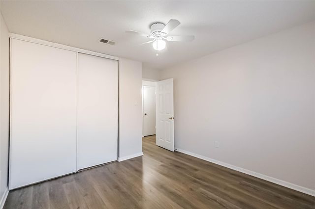 11983 Bob White Drive 17-852, Houston, TX 77035