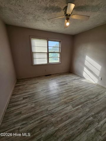 604 Millers Chapel Road, Goldsboro, NC 27534