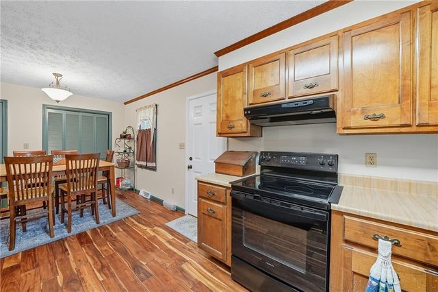 12 Indian River SE Road, Lindale, GA 30147