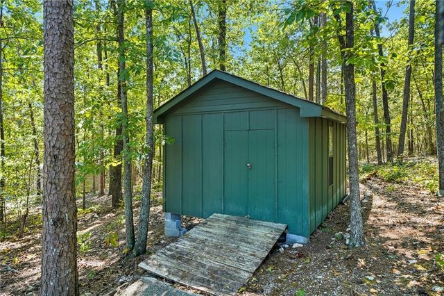 12 Indian River SE Road, Lindale, GA 30147