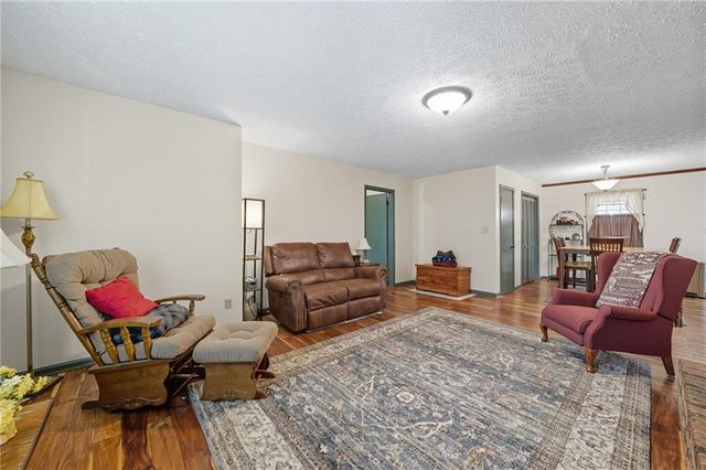 12 Indian River SE Road, Lindale, GA 30147