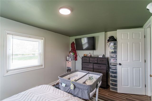 1238 Cascade Rd, Monaca, PA 15061