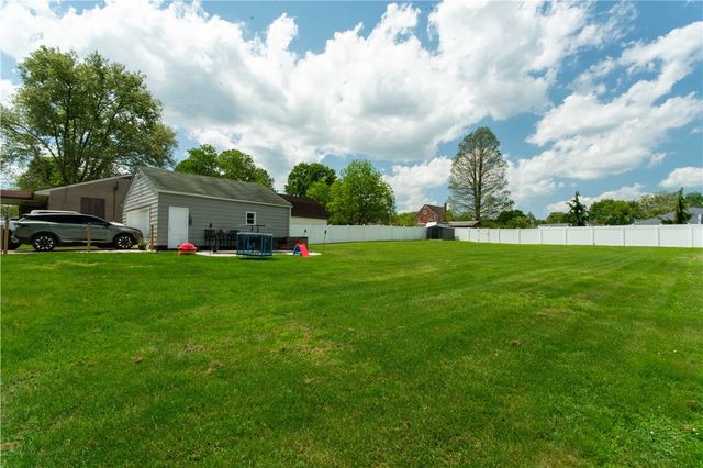 1238 Cascade Rd, Monaca, PA 15061