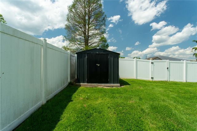 1238 Cascade Rd, Monaca, PA 15061