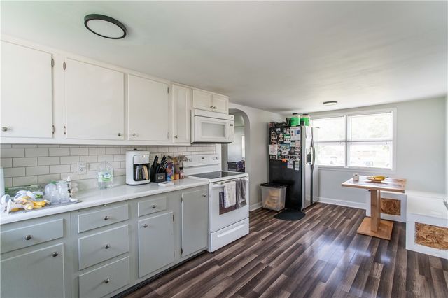 1238 Cascade Rd, Monaca, PA 15061