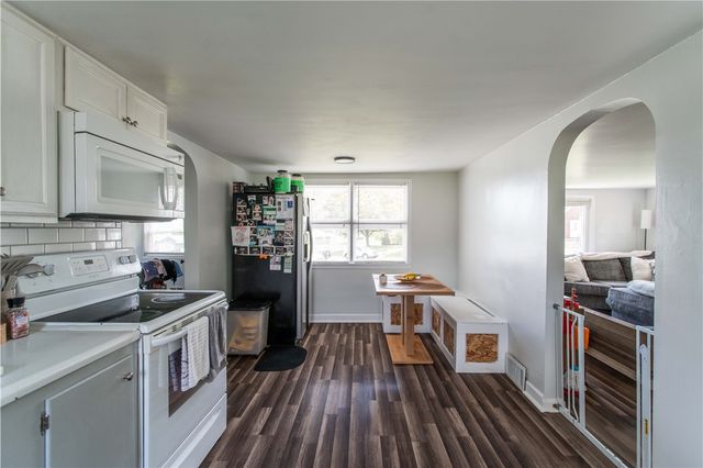 1238 Cascade Rd, Monaca, PA 15061