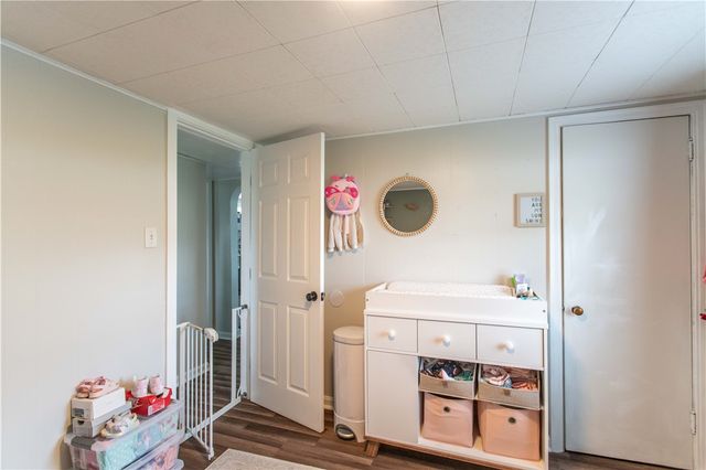 1238 Cascade Rd, Monaca, PA 15061