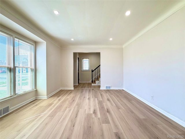 7200 W Outer Drive, Detroit, MI 48235