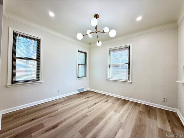 7200 W Outer Drive, Detroit, MI 48235