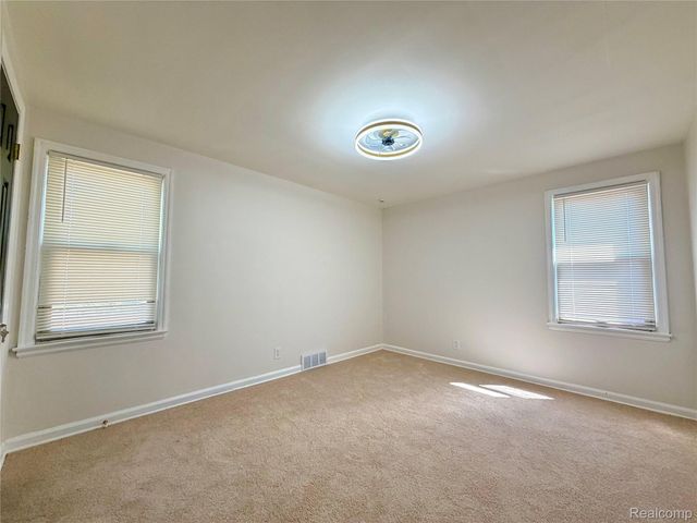 7200 W Outer Drive, Detroit, MI 48235