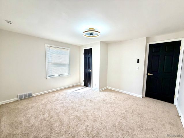 7200 W Outer Drive, Detroit, MI 48235