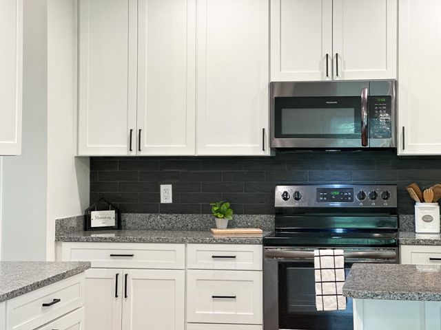 55 MCILWEE LN, Staunton, VA 24401