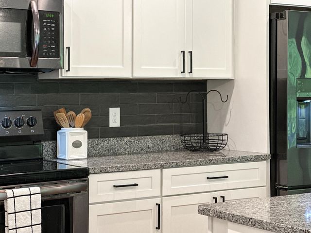 55 MCILWEE LN, Staunton, VA 24401