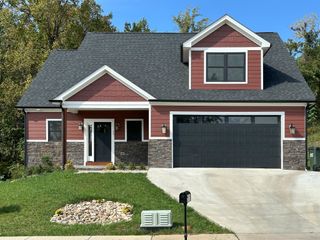 55 MCILWEE LN, Staunton, VA 24401