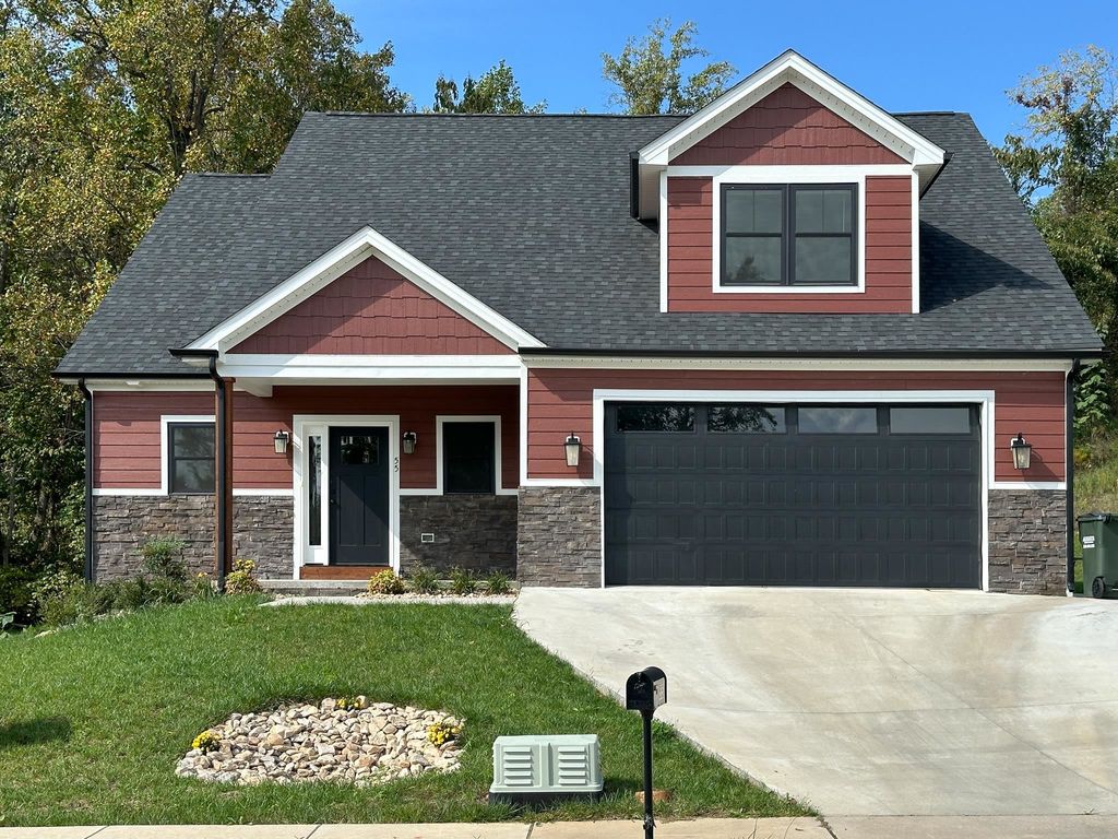 55 MCILWEE LN, Staunton, VA 24401