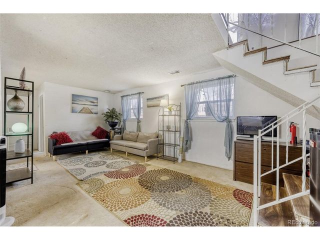 9718 Clayton Cir, Thornton, CO 80229