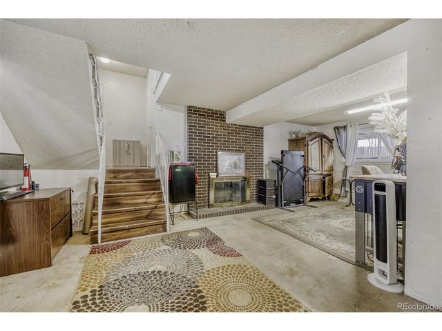 9718 Clayton Cir, Thornton, CO 80229