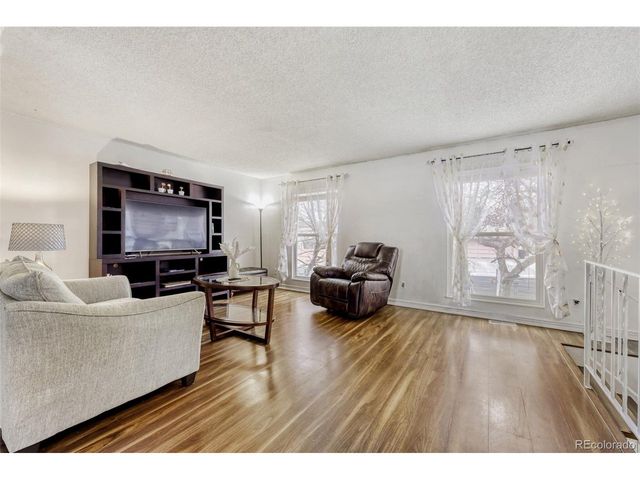 9718 Clayton Cir, Thornton, CO 80229