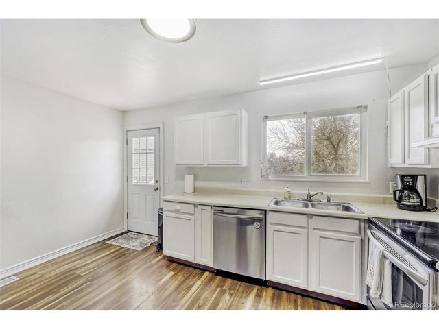 9718 Clayton Cir, Thornton, CO 80229