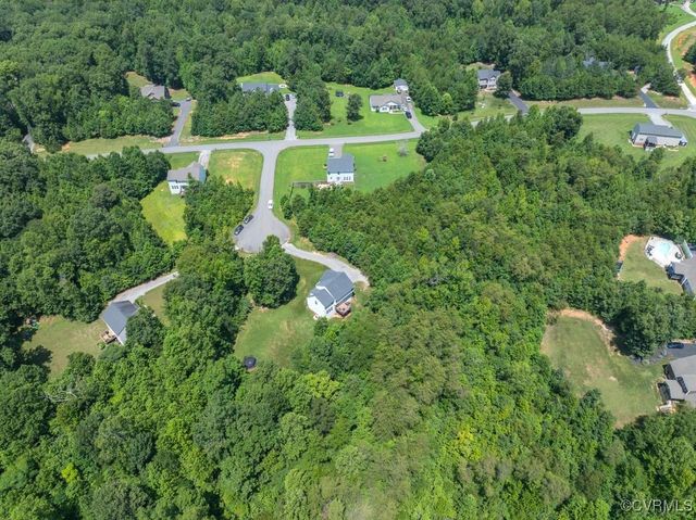 2510 Langdale Ter, Maidens, VA 23102