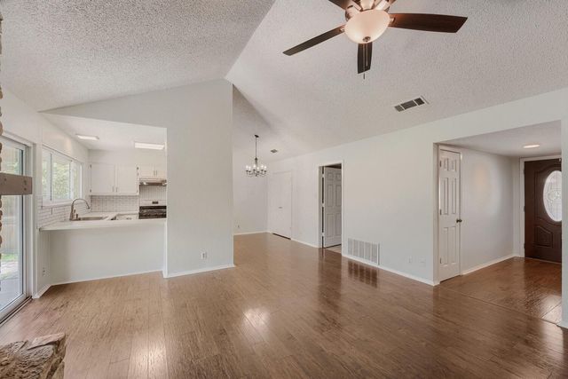 3600 Cornerstone ST, Round Rock, TX 78681