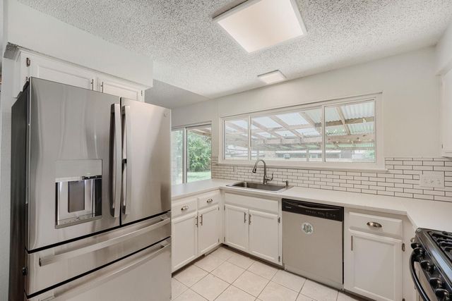 3600 Cornerstone ST, Round Rock, TX 78681