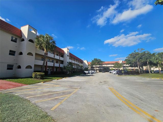 3051 Sunrise Lakes Drive 203, Fort Lauderdale, FL 33322