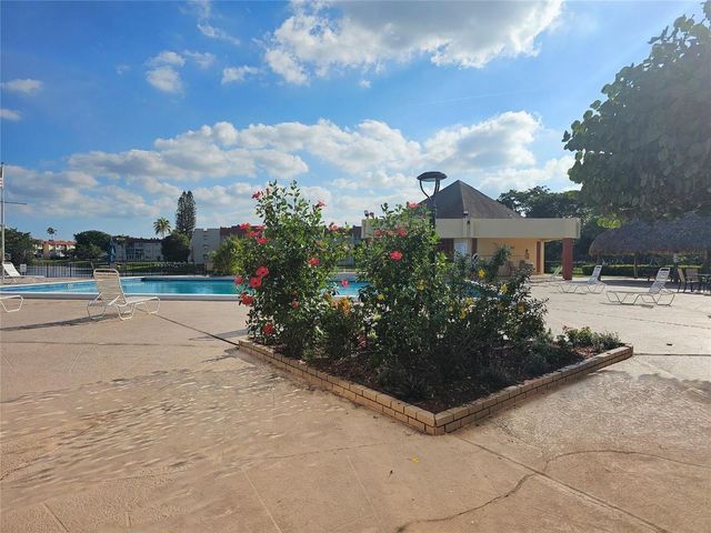 3051 Sunrise Lakes Drive 203, Fort Lauderdale, FL 33322