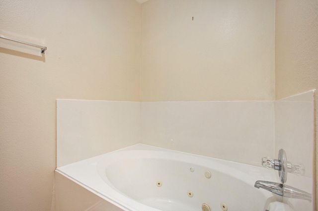 3138 Lantern Bay Lane, Katy, TX 77449