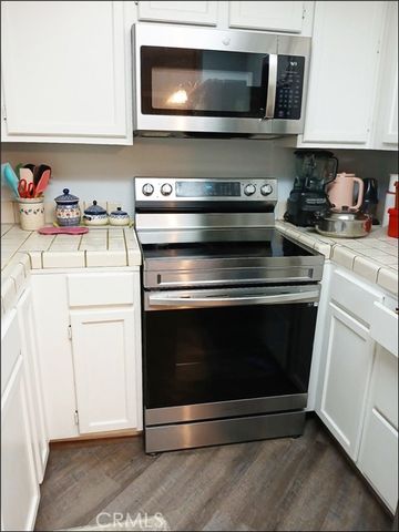 19149 Palo Verde, Apple Valley, CA 92308