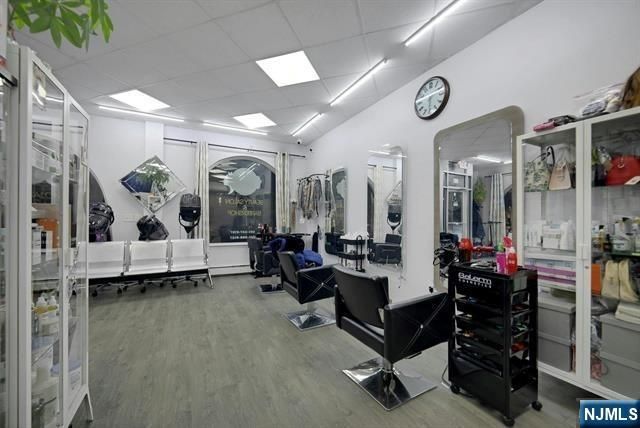 300 49th Street, Union City, NJ 07087