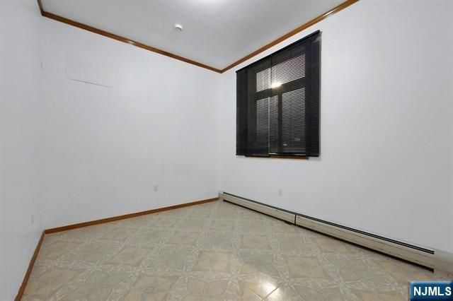300 49th Street, Union City, NJ 07087