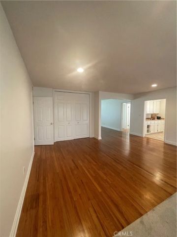 622 Indianapolis Avenue, Huntington Beach, CA 92648