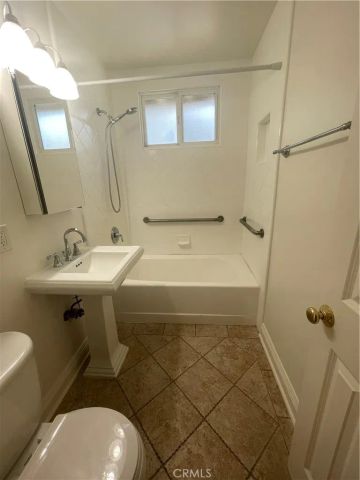 622 Indianapolis Avenue, Huntington Beach, CA 92648