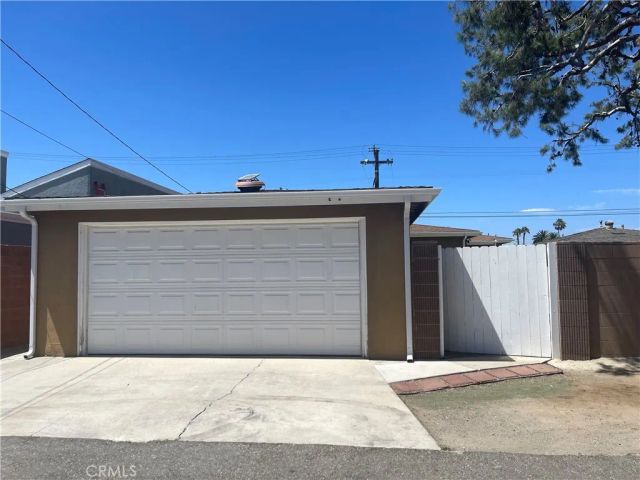 622 Indianapolis Avenue, Huntington Beach, CA 92648