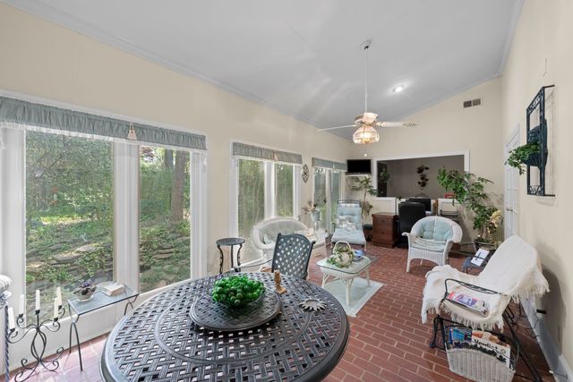 2944 BELFORT DR, Germantown, TN 38138