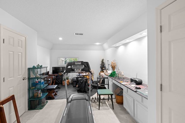 2944 BELFORT DR, Germantown, TN 38138