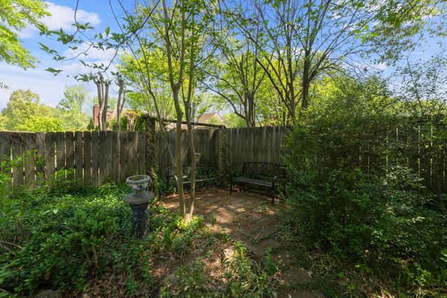 2944 BELFORT DR, Germantown, TN 38138