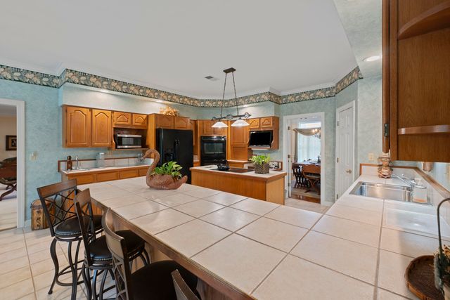 2944 BELFORT DR, Germantown, TN 38138