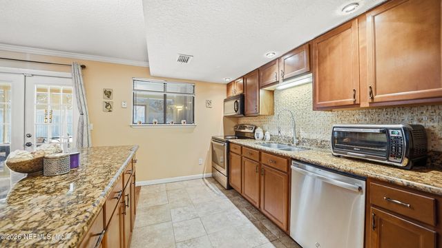 6628 PERIWINKLE Drive, Jacksonville, FL 32244
